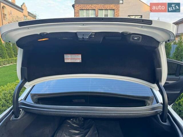 Белый Лексус ЛС, объемом двигателя 4.61 л и пробегом 170 тыс. км за 23000 $, фото 28 на Automoto.ua