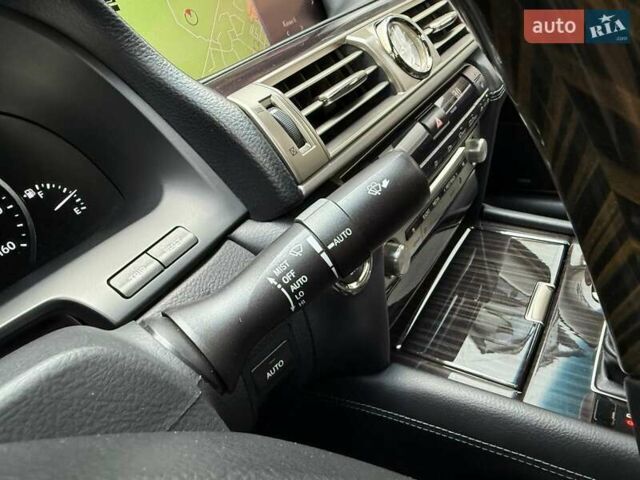 Белый Лексус ЛС, объемом двигателя 4.61 л и пробегом 169 тыс. км за 22490 $, фото 21 на Automoto.ua