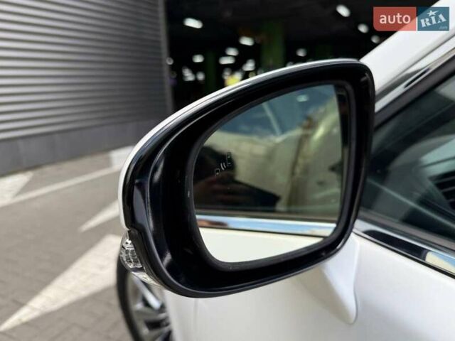 Белый Лексус ЛС, объемом двигателя 4.61 л и пробегом 169 тыс. км за 22490 $, фото 11 на Automoto.ua