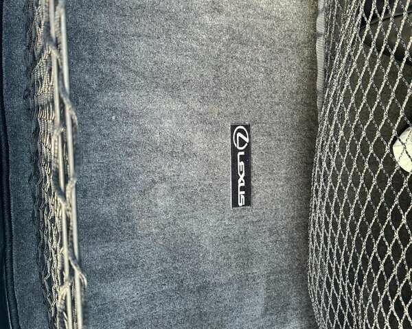 Белый Лексус ЛС, объемом двигателя 4.61 л и пробегом 170 тыс. км за 23000 $, фото 30 на Automoto.ua