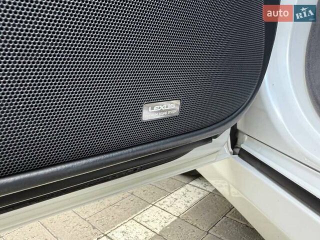 Белый Лексус ЛС, объемом двигателя 4.61 л и пробегом 169 тыс. км за 22490 $, фото 15 на Automoto.ua