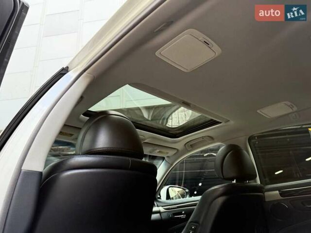 Белый Лексус ЛС, объемом двигателя 4.61 л и пробегом 169 тыс. км за 22490 $, фото 8 на Automoto.ua