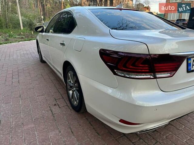 Белый Лексус ЛС, объемом двигателя 4.61 л и пробегом 170 тыс. км за 23000 $, фото 5 на Automoto.ua