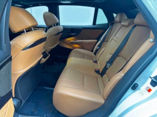 Білий Лексус ЛС, об'ємом двигуна 3.5 л та пробігом 36 тис. км за 48500 $, фото 9 на Automoto.ua