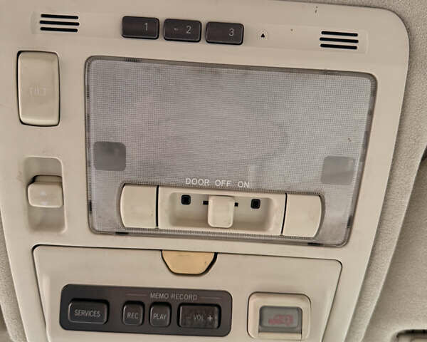 Бежевый Лексус ЛС, объемом двигателя 4.3 л и пробегом 300 тыс. км за 5500 $, фото 15 на Automoto.ua