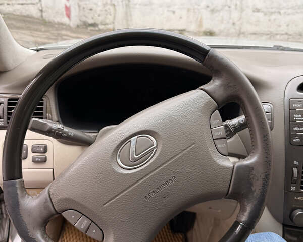 Бежевый Лексус ЛС, объемом двигателя 4.3 л и пробегом 300 тыс. км за 5500 $, фото 10 на Automoto.ua