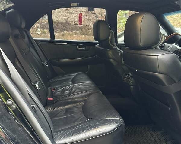 Черный Лексус ЛС, объемом двигателя 4.29 л и пробегом 290 тыс. км за 7800 $, фото 13 на Automoto.ua