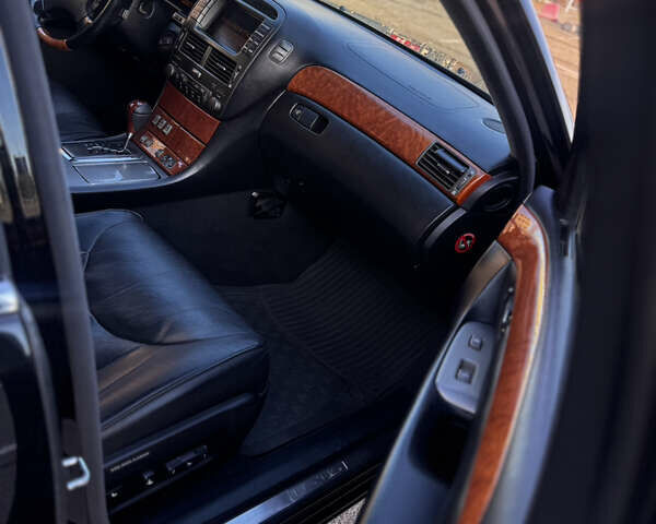 Чорний Лексус ЛС, об'ємом двигуна 4.29 л та пробігом 473 тис. км за 7500 $, фото 17 на Automoto.ua