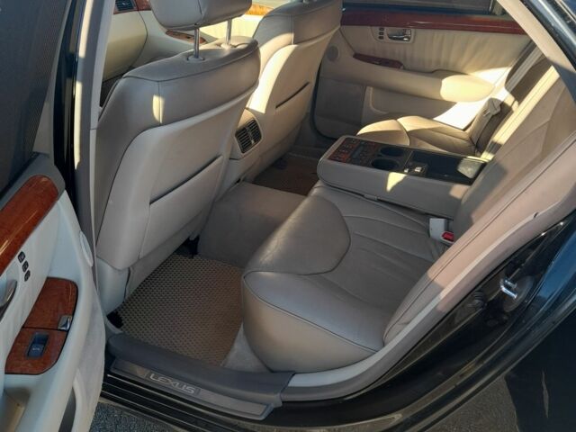Черный Лексус ЛС, объемом двигателя 4.3 л и пробегом 260 тыс. км за 8200 $, фото 17 на Automoto.ua