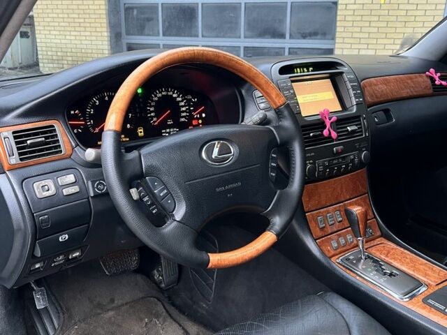 Чорний Лексус ЛС, об'ємом двигуна 4.3 л та пробігом 301 тис. км за 5600 $, фото 12 на Automoto.ua