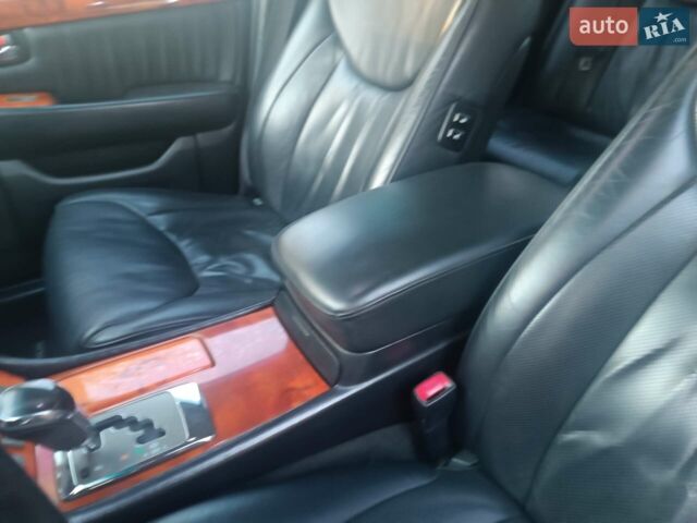 Чорний Лексус ЛС, об'ємом двигуна 4.29 л та пробігом 184 тис. км за 15000 $, фото 10 на Automoto.ua