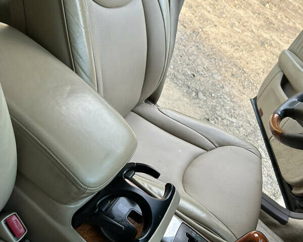 Черный Лексус ЛС, объемом двигателя 4.29 л и пробегом 335 тыс. км за 8899 $, фото 19 на Automoto.ua