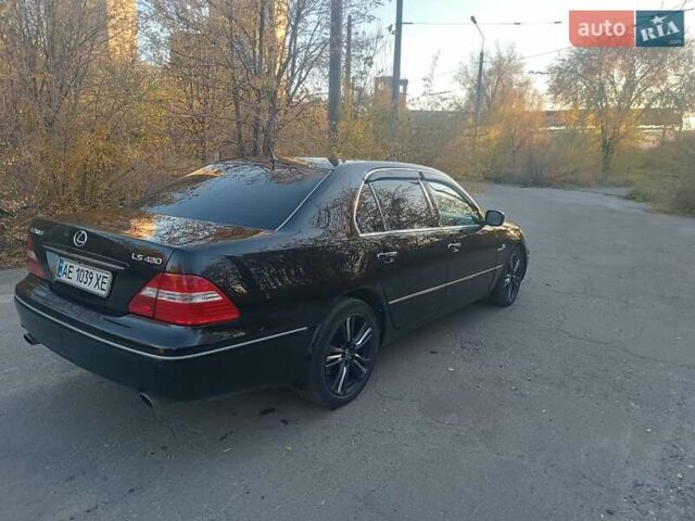 Черный Лексус ЛС, объемом двигателя 4.29 л и пробегом 184 тыс. км за 13000 $, фото 6 на Automoto.ua