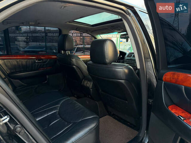 Черный Лексус ЛС, объемом двигателя 4.29 л и пробегом 250 тыс. км за 6200 $, фото 16 на Automoto.ua