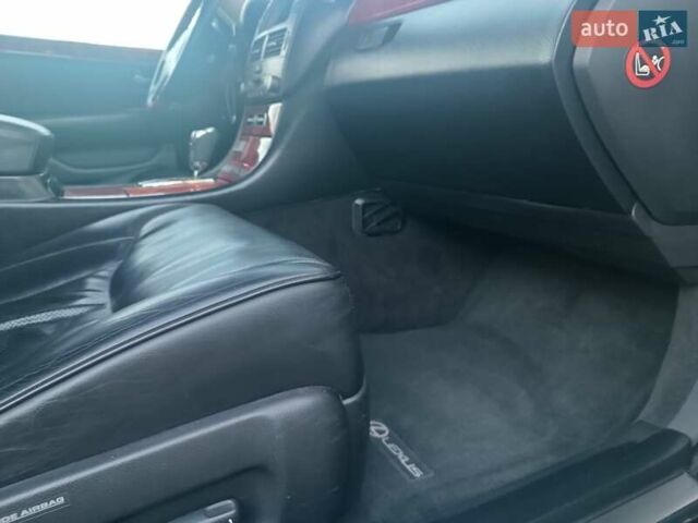 Черный Лексус ЛС, объемом двигателя 4.29 л и пробегом 184 тыс. км за 13000 $, фото 28 на Automoto.ua