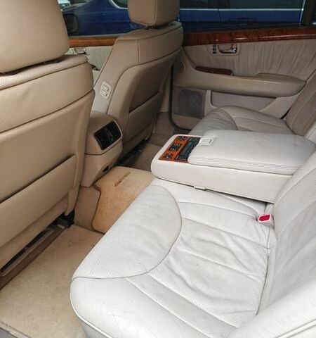 Черный Лексус ЛС, объемом двигателя 4.29 л и пробегом 320 тыс. км за 5900 $, фото 5 на Automoto.ua