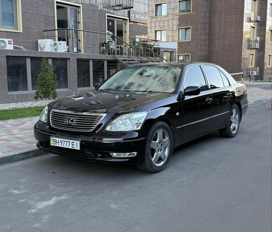 Чорний Лексус ЛС, об'ємом двигуна 4.3 л та пробігом 159 тис. км за 9000 $, фото 4 на Automoto.ua