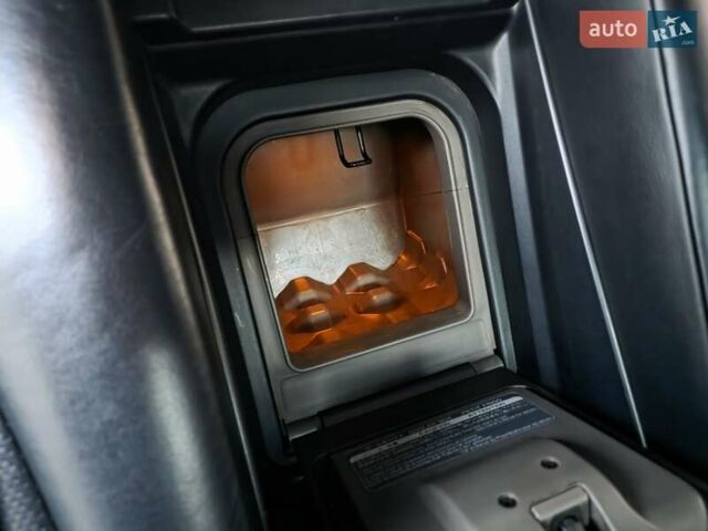 Черный Лексус ЛС, объемом двигателя 4.29 л и пробегом 298 тыс. км за 7700 $, фото 19 на Automoto.ua