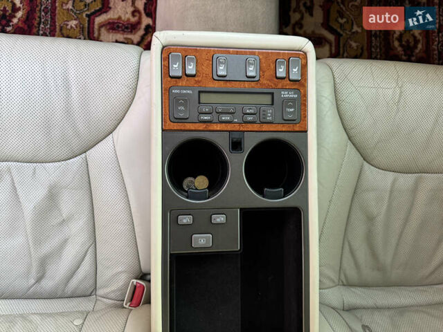 Черный Лексус ЛС, объемом двигателя 4.29 л и пробегом 330 тыс. км за 9500 $, фото 34 на Automoto.ua