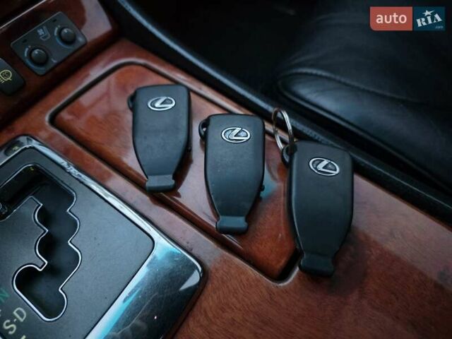 Чорний Лексус ЛС, об'ємом двигуна 4.29 л та пробігом 296 тис. км за 7500 $, фото 22 на Automoto.ua