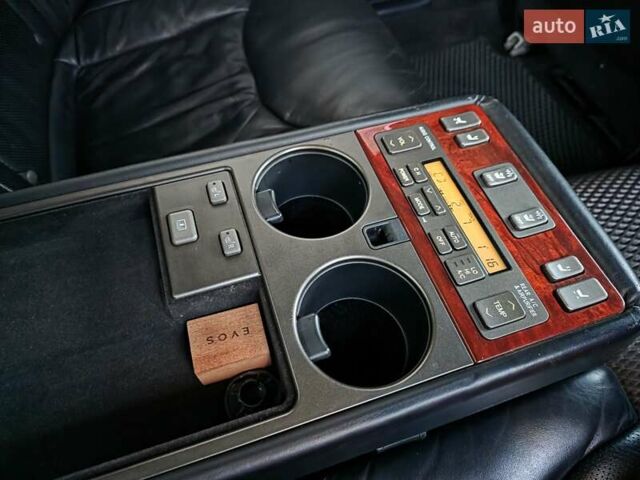 Черный Лексус ЛС, объемом двигателя 4.29 л и пробегом 298 тыс. км за 7700 $, фото 20 на Automoto.ua