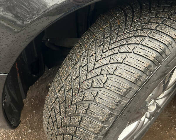 Черный Лексус ЛС, объемом двигателя 4.29 л и пробегом 384 тыс. км за 8600 $, фото 6 на Automoto.ua