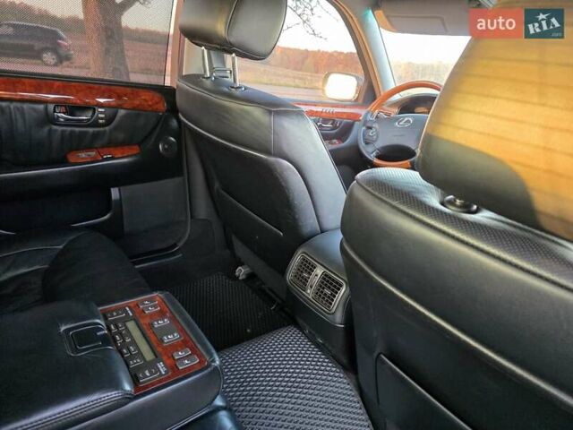 Черный Лексус ЛС, объемом двигателя 4.29 л и пробегом 298 тыс. км за 6700 $, фото 5 на Automoto.ua