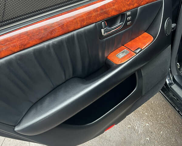 Черный Лексус ЛС, объемом двигателя 4.29 л и пробегом 384 тыс. км за 8600 $, фото 8 на Automoto.ua