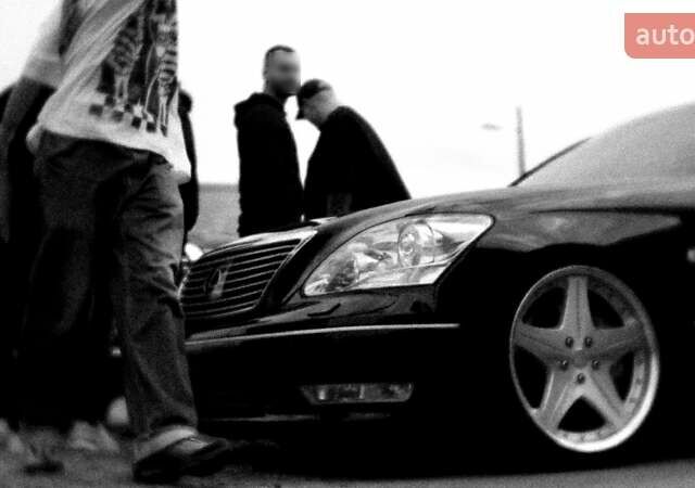 Черный Лексус ЛС, объемом двигателя 4.29 л и пробегом 330 тыс. км за 9500 $, фото 20 на Automoto.ua