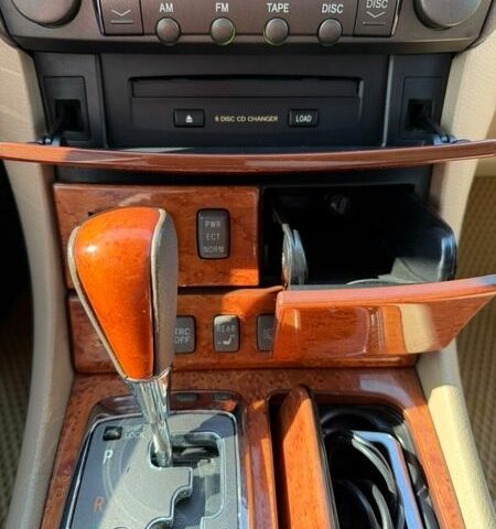 Черный Лексус ЛС, объемом двигателя 4.29 л и пробегом 356 тыс. км за 10900 $, фото 31 на Automoto.ua