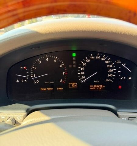 Черный Лексус ЛС, объемом двигателя 4.29 л и пробегом 356 тыс. км за 10900 $, фото 27 на Automoto.ua