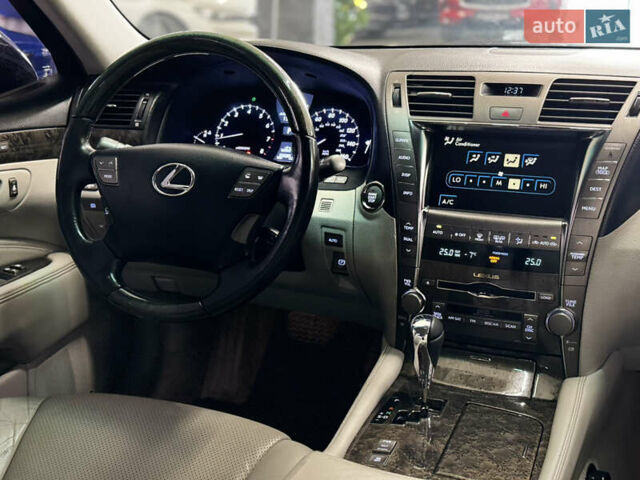 Черный Лексус ЛС, объемом двигателя 4.61 л и пробегом 226 тыс. км за 10999 $, фото 22 на Automoto.ua