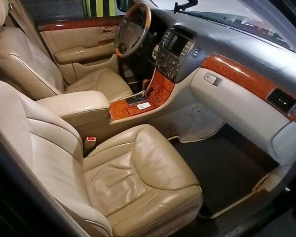 Черный Лексус ЛС, объемом двигателя 4.29 л и пробегом 296 тыс. км за 11000 $, фото 12 на Automoto.ua