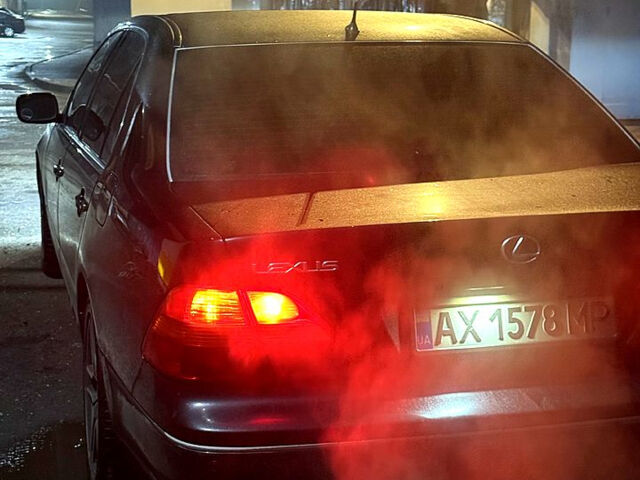 Черный Лексус ЛС, объемом двигателя 4.3 л и пробегом 370 тыс. км за 7500 $, фото 6 на Automoto.ua