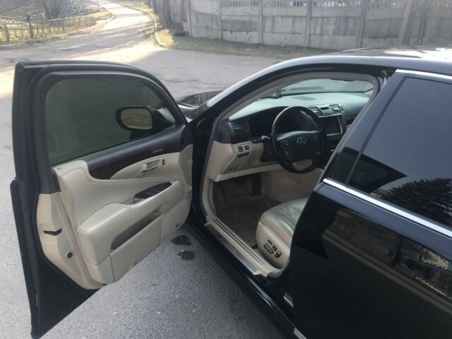 Чорний Лексус ЛС, об'ємом двигуна 4.6 л та пробігом 160 тис. км за 8000 $, фото 10 на Automoto.ua