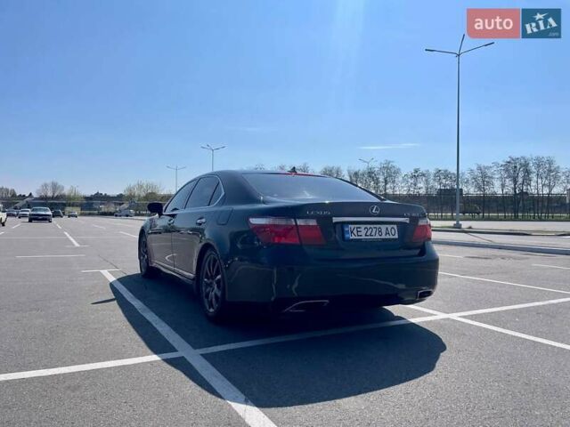 Черный Лексус ЛС, объемом двигателя 4.61 л и пробегом 271 тыс. км за 8000 $, фото 1 на Automoto.ua
