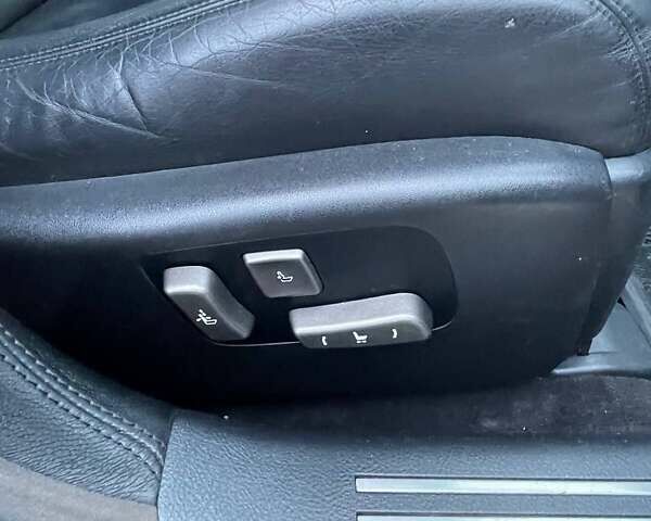 Чорний Лексус ЛС, об'ємом двигуна 4.61 л та пробігом 218 тис. км за 10800 $, фото 11 на Automoto.ua