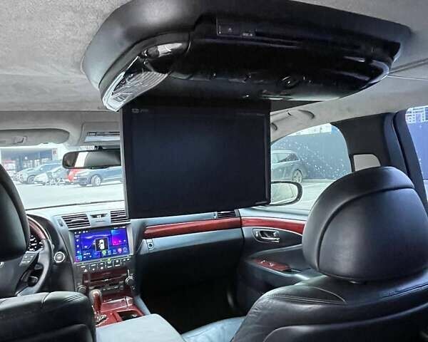 Чорний Лексус ЛС, об'ємом двигуна 4.61 л та пробігом 218 тис. км за 10800 $, фото 6 на Automoto.ua