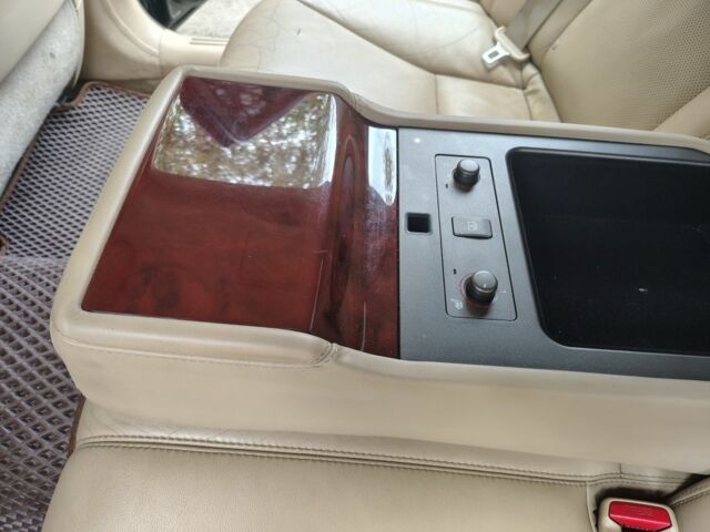 Чорний Лексус ЛС, об'ємом двигуна 4.6 л та пробігом 260 тис. км за 11000 $, фото 10 на Automoto.ua