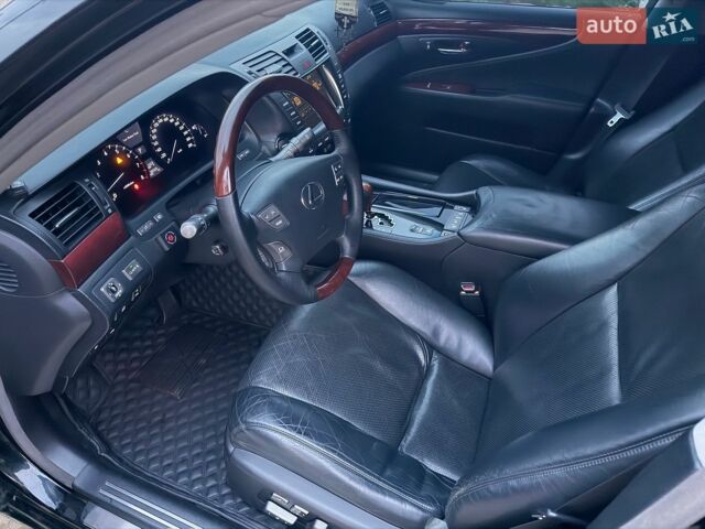Чорний Лексус ЛС, об'ємом двигуна 4.61 л та пробігом 287 тис. км за 12500 $, фото 14 на Automoto.ua