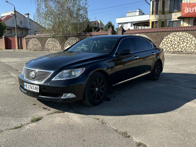 Чорний Лексус ЛС, об'ємом двигуна 4.61 л та пробігом 192 тис. км за 10500 $, фото 1 на Automoto.ua