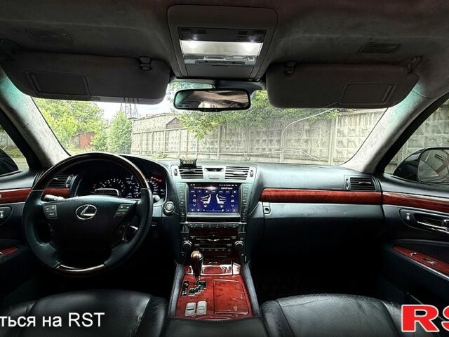 Черный Лексус ЛС, объемом двигателя 4.6 л и пробегом 200 тыс. км за 12221 $, фото 5 на Automoto.ua