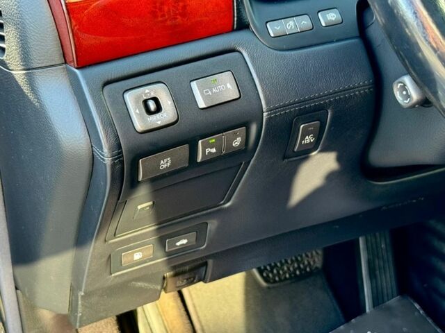 Чорний Лексус ЛС, об'ємом двигуна 4.6 л та пробігом 245 тис. км за 12700 $, фото 22 на Automoto.ua