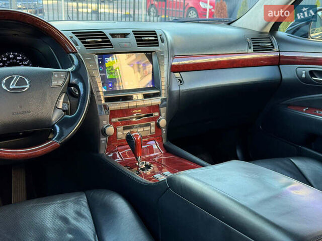 Чорний Лексус ЛС, об'ємом двигуна 4.6 л та пробігом 245 тис. км за 12700 $, фото 8 на Automoto.ua