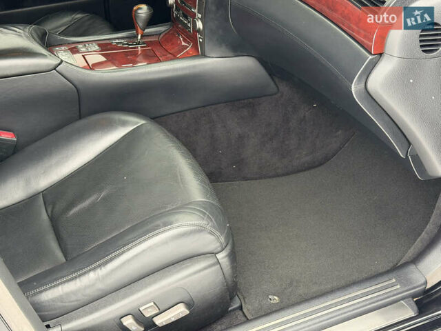 Черный Лексус ЛС, объемом двигателя 4.6 л и пробегом 277 тыс. км за 14999 $, фото 38 на Automoto.ua