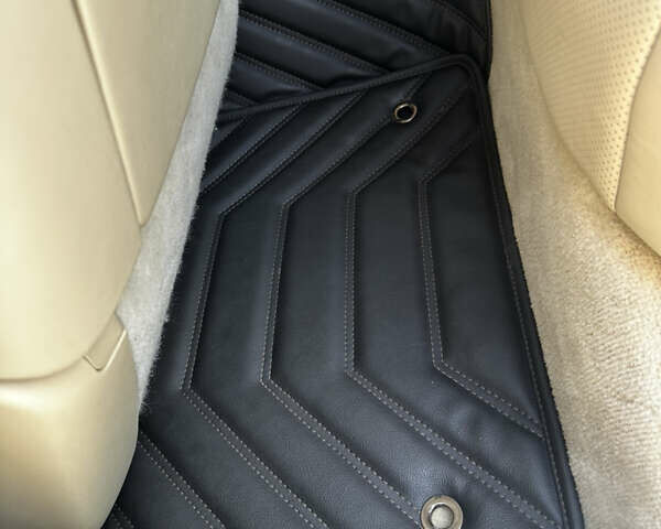Черный Лексус ЛС, объемом двигателя 4.6 л и пробегом 270 тыс. км за 12500 $, фото 18 на Automoto.ua