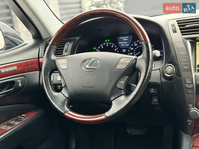 Черный Лексус ЛС, объемом двигателя 4.6 л и пробегом 277 тыс. км за 14999 $, фото 63 на Automoto.ua