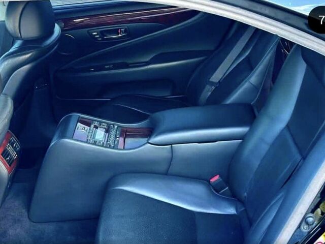 Черный Лексус ЛС, объемом двигателя 4.6 л и пробегом 285 тыс. км за 13000 $, фото 1 на Automoto.ua