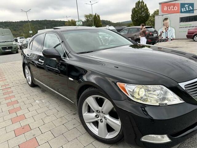Черный Лексус ЛС, объемом двигателя 4.61 л и пробегом 229 тыс. км за 11500 $, фото 9 на Automoto.ua