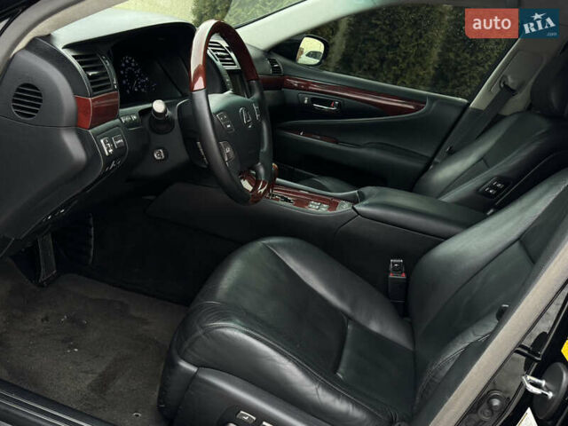 Черный Лексус ЛС, объемом двигателя 4.6 л и пробегом 175 тыс. км за 9900 $, фото 28 на Automoto.ua